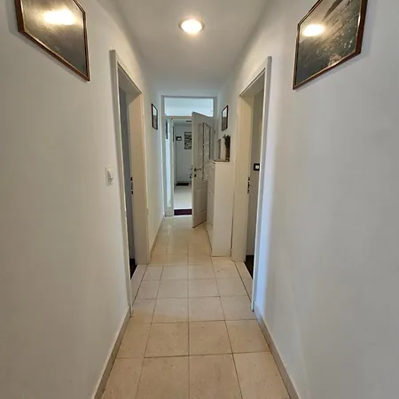 Stegic Apartment *