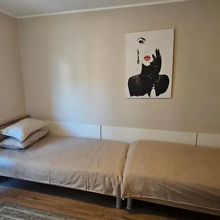 Stegic Apartment *
