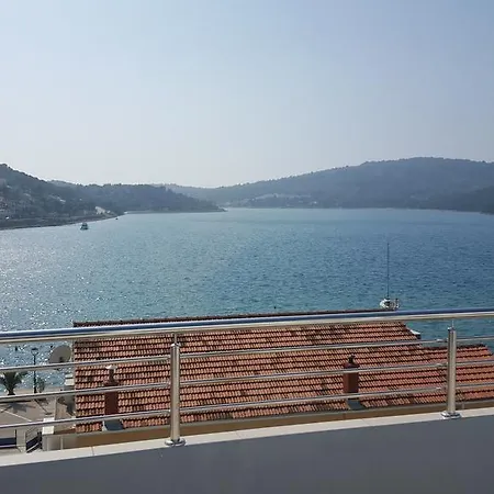 Stegic * Tisno